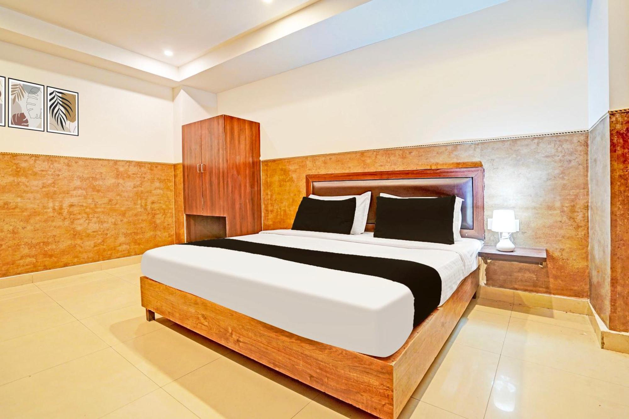 Collection O Tilak Nagar Near Pacific Mall Delhi (National Capital Territory of India)