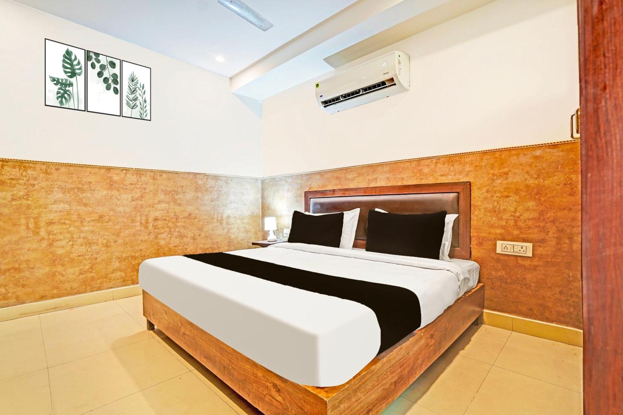Hotel Collection O Tilak Nagar Near Pacific Mall Delhi (National Capital Territory of India)