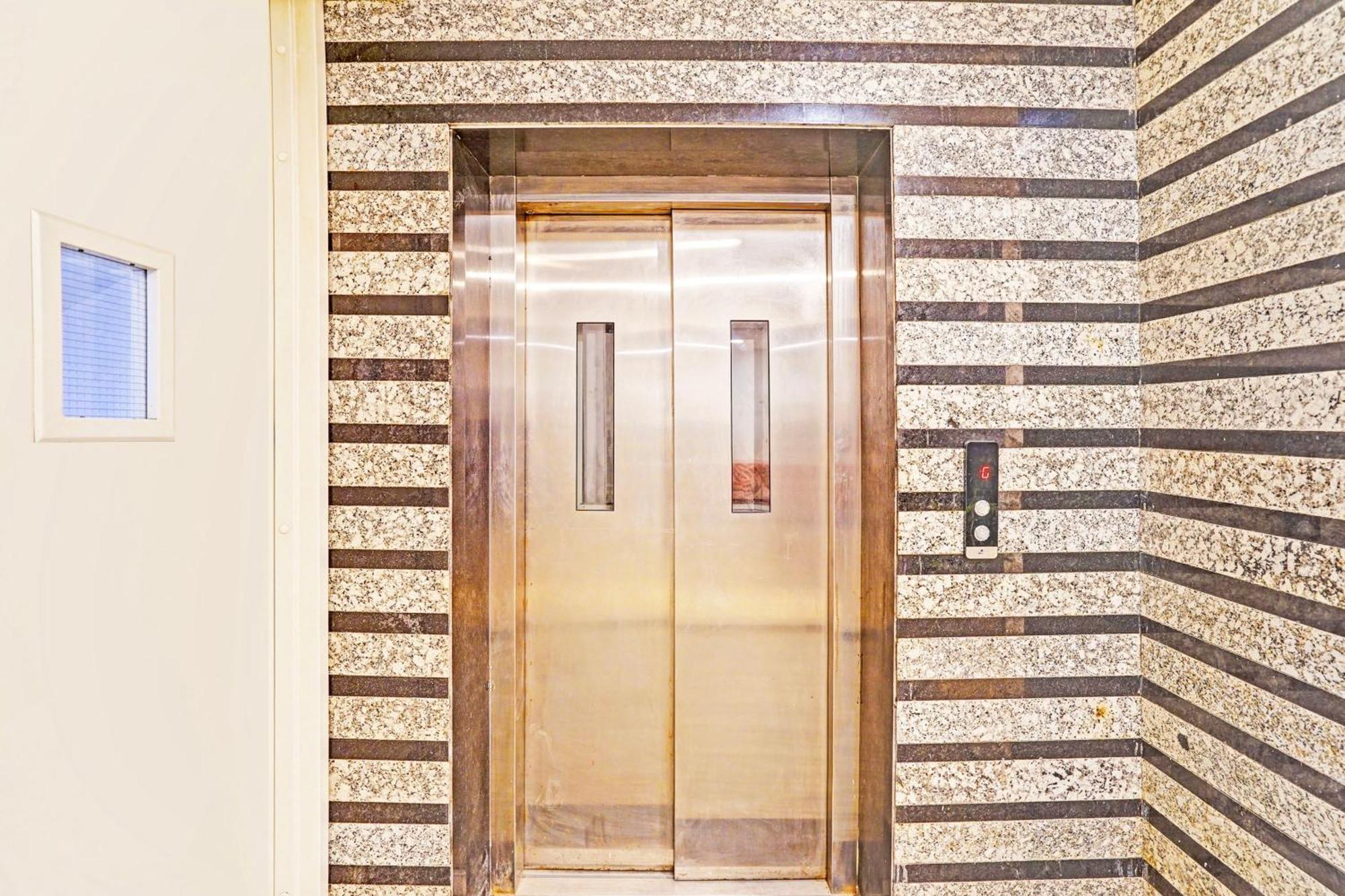Hotel Collection O Tilak Nagar Near Pacific Mall Delhi (National Capital Territory of India)